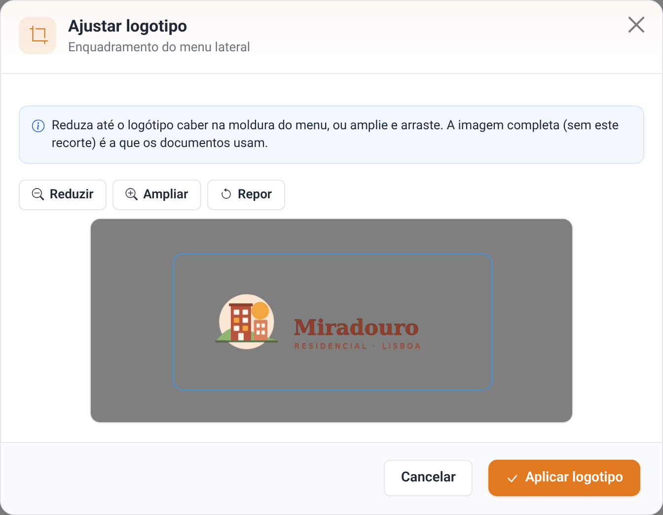 Janela Ajustar logotipo com os botões Reduzir, Ampliar e Repor