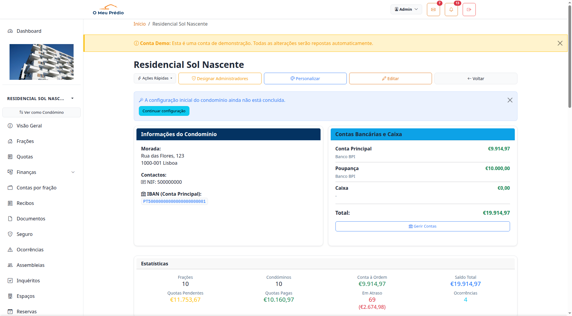 Menu lateral com todas as opções